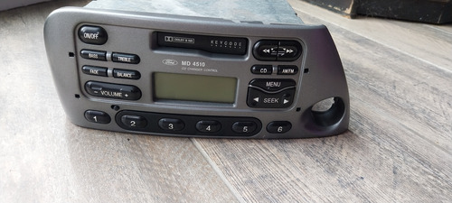 Estereo Ford Md 4510 (no Se Si Funciona) (tiene Codigo)