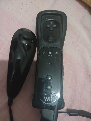 Wiimote Y Nunchuck Original Funda Negro Motion Plus Wii 