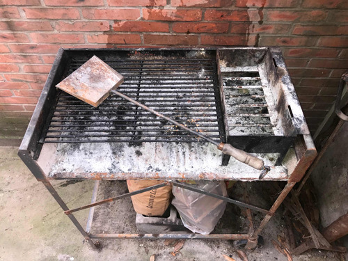 Parrilla Móvil Tromen