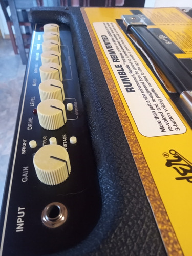 Amplificador Fender Rumble 40 Wt Sin Uso ( Impecable)