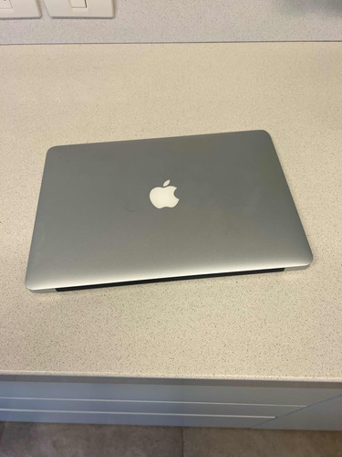 Mac Book Air 13 Pulgadas Early 2015como Nueva!!!! Muy Poco