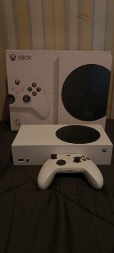 Xbox Series S. 512 Gb. Joystick Y Fifa 24. 