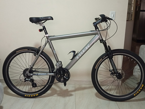 Bicicleta Todo Terreno Trek Rin 27 Barras Y Discos Nuevos