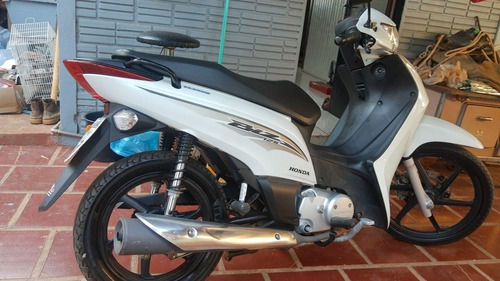 HONDA  2016