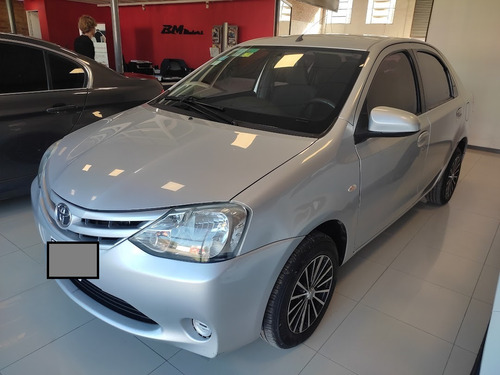 Toyota Etios 1.5 Xs Sedan - 2015 - Excelente Estado