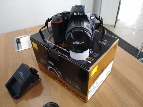 Cámara Nikon D 5600 Kit 18-55mm + Memoria 32gb 500 Disparos
