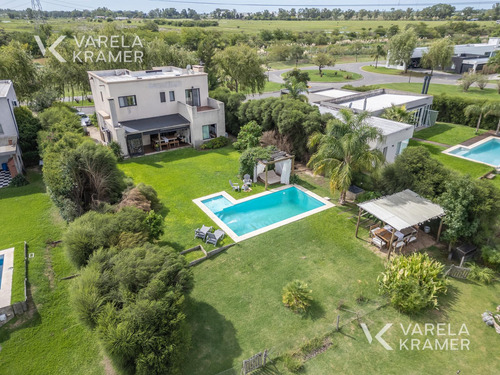 Casa En Venta En Barrio Cerrado San Benito, Villanueva Tigre