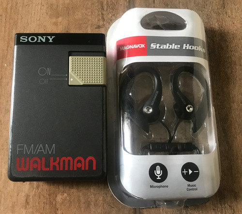 Walkman Sony Srf-19w Rádio Portátil Am/fm Clip Para Cintura 