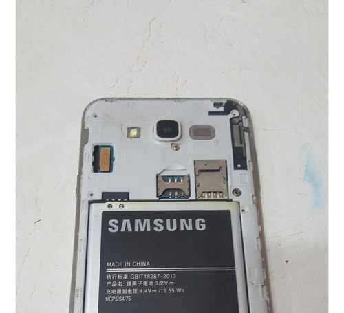 Samsung Galaxy J7 Dual Sim 16 Gb 1.5 Gb 