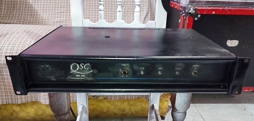 Poder Qsc Mx700