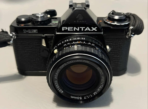 Pentax Me Reflex 35mm + 50mm F/1.7 Y 35mm F/2.8