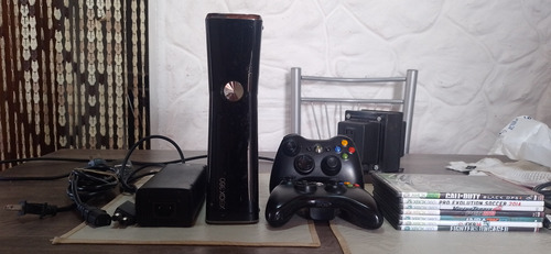 Consola Xbox 360 250gb - 2 Controles - Cables-7 Juegos