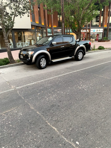 Mitsubishi L200 2008 2.5 Sport Hpe Cab Doble At 4x4