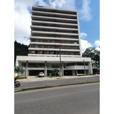 Venta  Hermoso Apartamento En Edificio Palmetto