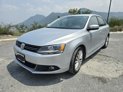 Volkswagen Jetta 2014 2.5 Sport Qc Weltradio B A C At