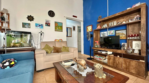 La Teja Casa 2 Dormitorios Con 3 Cocheras Fondo Y Barbacoa - Imagen 3