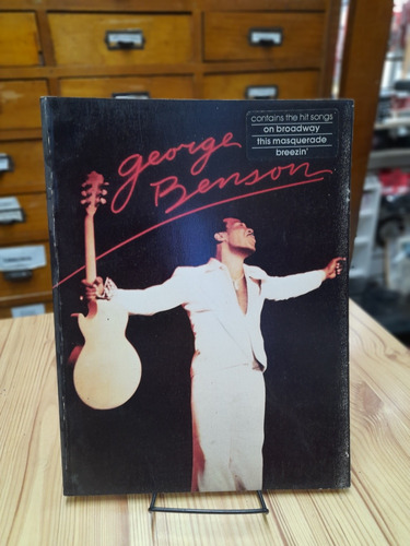 Álbum De Partituras George Benson Piano Vocal Chords