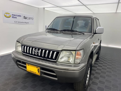 Toyota Prado Sumó 