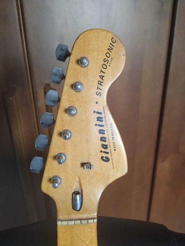 Guitarra Giannini