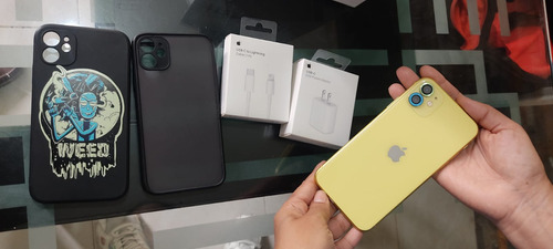 Apple iPhone 11 (128 Gb) - Amarillo