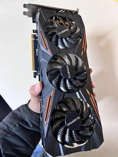 Placa De Vídeo Gtx 1070 8gb Gigabyte Gaming