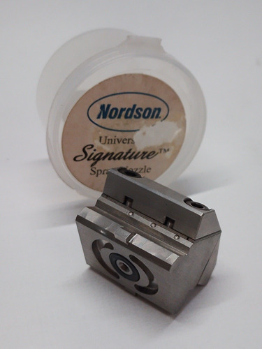 Nordson Bico Universal Signature Spray Nozzle 1088479a Novo