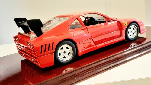 Miniatura Ferrari 288 Gto Evoluzione 1:18 Jouef