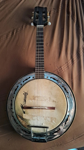 Banjo Marques, Modelo 750c