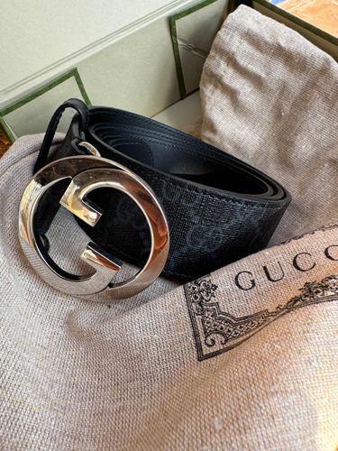 Cinturón Gucci Negro