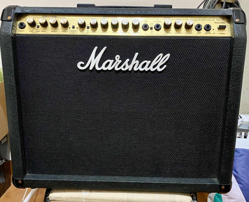 Amplificador Marshall Valvestate 8080