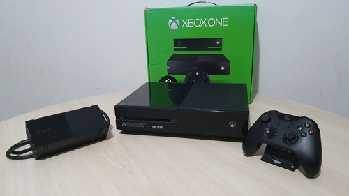 Microsoft Xbox One 500gb Standard + Jogos Grátis