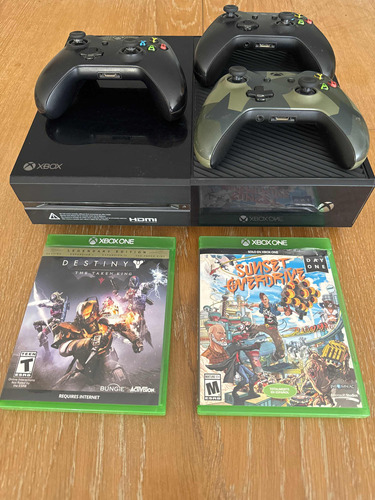 Xbox One 500gb + 3 Joysticks + 2 Juegos