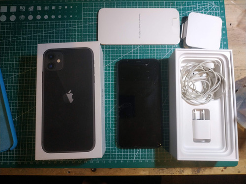 iPhone 11 128gb Negro + Accesorios + Caja Y Funda 