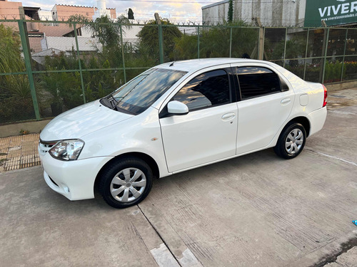 Toyota Etios 2015 1.5 Xs 4 P