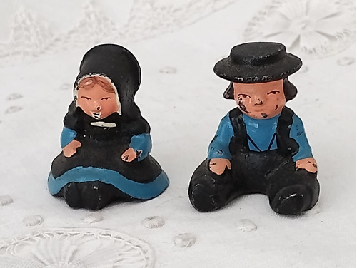 Antiguos Pisapapeles Hombre Y Mujer Amish