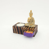Altar Para Buda Com Vela E Caixa De Fósforo