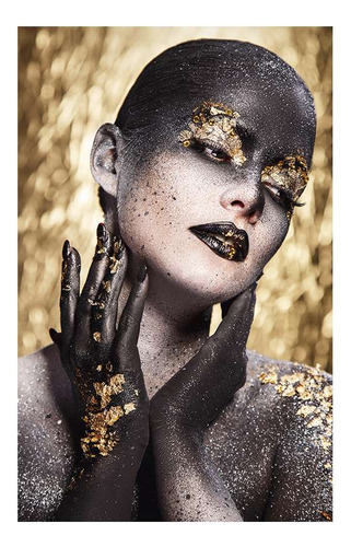 Vinilo 80x120cm Mujer Oro Posando Maquillaje Dorado Mano