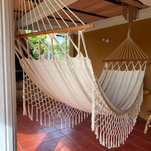 Hamaca Con Soporte De Madera Y Flecos En Algodón