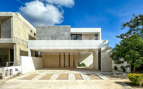 Casa En Venta En Mérida En Privada Los Gaviones, Paseo Norte - Imagen 2