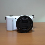 Cámara Fotográfica Sony Ilce-5000 Alpha A5000