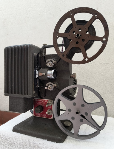 Projetor Antigo De Cinema Mudo 8mm Kodak - Objetos De Cena