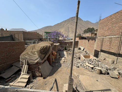 Terreno Amplio Y En Zona De Alto Tránsito