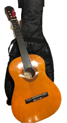 Guitarra Clásica Rómulo García 3910 + Estuche