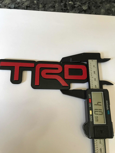 Emblema Trd Rojo  Para Toyota 4runner Fortuner Tacoma Revo Foto 5