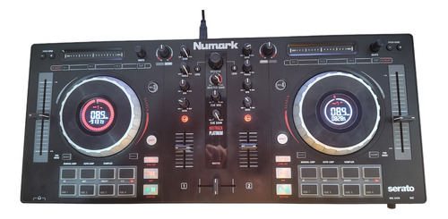 Controladora Dj Numark Mixtrack Platinum Negro De 4 Canales