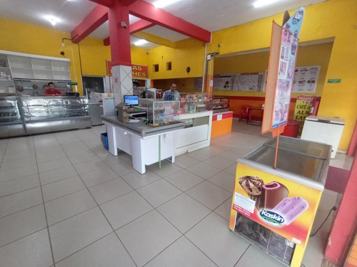 Prédio Comercial De Frente Para A Praia - Imagen 3