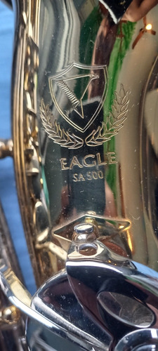Saxofone Eagle Sa500 