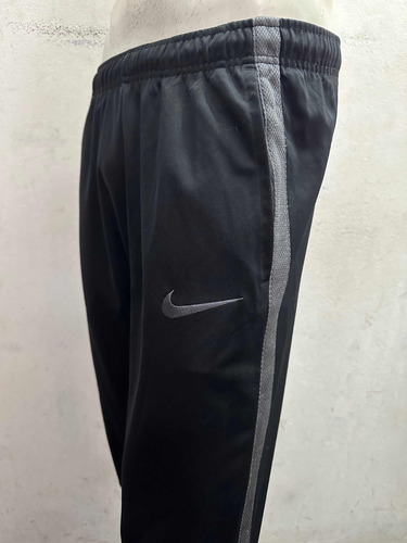 Pantalón Deportivo Nike Talle Medium Made In Thailand
