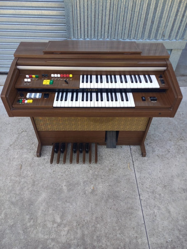 Organo Yamaha A-55.b-35