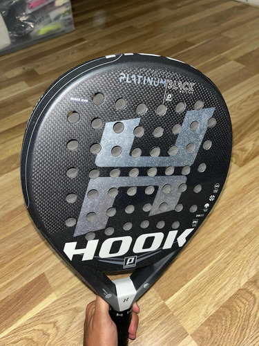 Hook Platinum Black